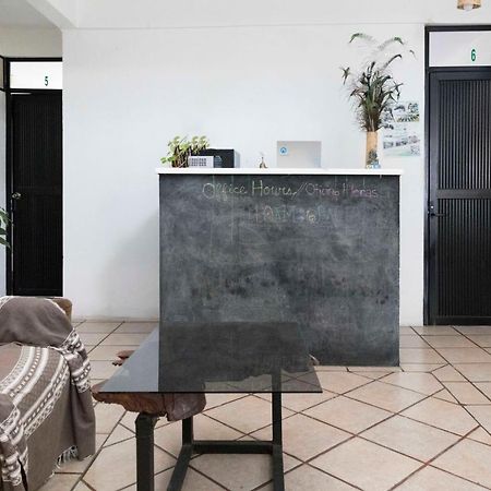 Хостел Residencia Artistica Пуэрто-Эскондидо Экстерьер фото